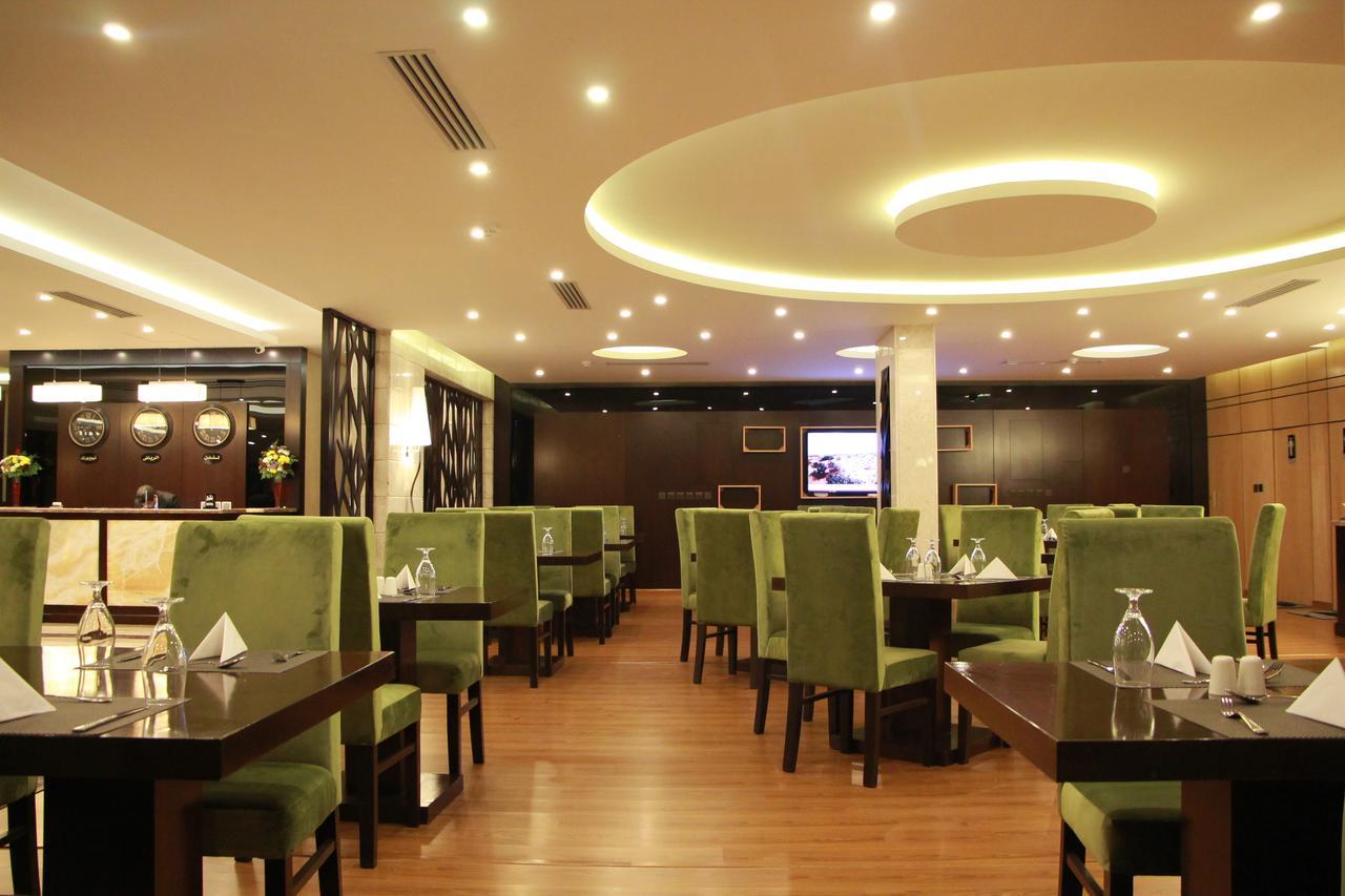 อัล มูฮัยดบ์ เรสซิเดนซ์ อัล คาฟญี Aparthotel Khafji ภายนอก รูปภาพ